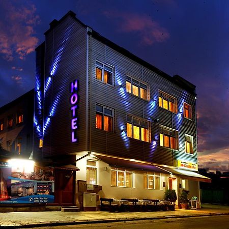 Hotel Mehdjarel Sjoemen Buitenkant foto