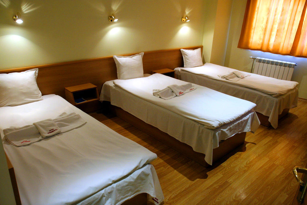 Hotel Mehdjarel Sjoemen Kamer foto